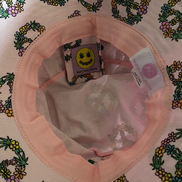 Artist Collective Bucket Hat NWT - Picture 3 of 3